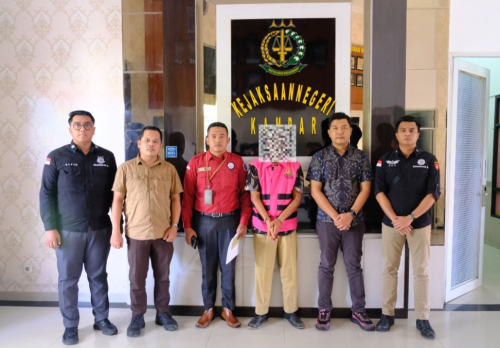 Skandal Tanah Transmigrasi, Mantan Kades Indra Sakti Ditahan Kejari Kampar