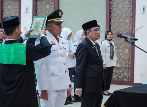 Pj Sekda Kampar Lantik 43 Pejabat, Ingatkan ASN Jangan Terjebak 'Zona Nyaman'