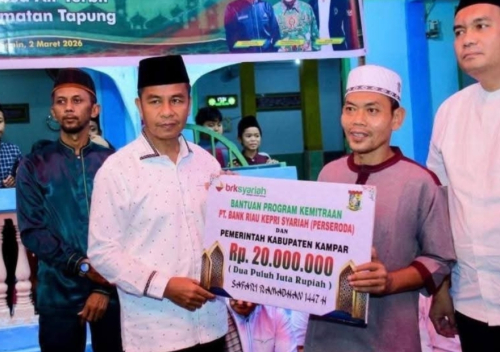 Safari Ramadhan di Tapung, Bupati Kampar Serap Aspirasi dan Salurkan Bantuan