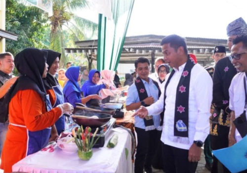 Aroma Rempah Kampar Kiri, Menjaga 'Tumi Lompok Ayam Kacau' Agar Tak Lekang Oleh Zaman