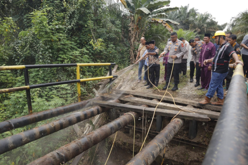 Targetkan Dongkrak Mobilitas, Proyek Infrastruktur Jembatan di Desa Pulau Jambu Kampar Dikebut