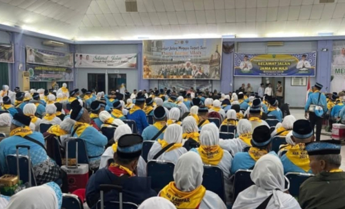 Bupati Kampar Lepas Jemaah Haji Kloter V di Embarkasi Batam