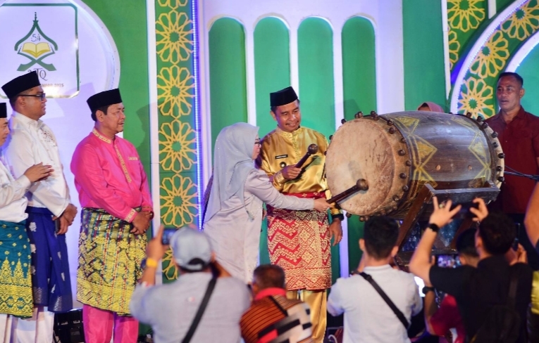 MTQ ke-54 Kampar Resmi Dibuka, Bupati Ajak Jadikan Al-Qur'an Pedoman Hidup Nyata