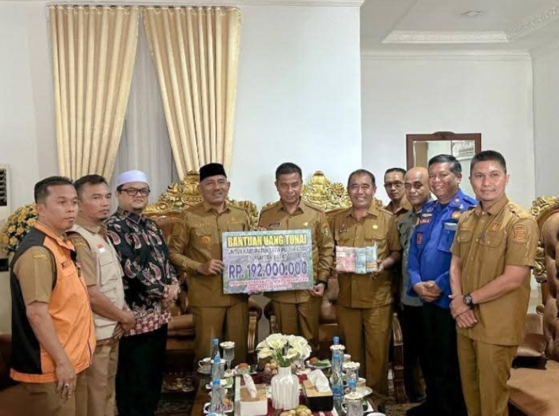 Pemkab Kampar Salurkan Donasi untuk Korban Bencana di Lima Puluh Kota