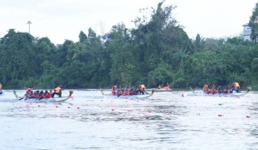 Filosofi Dayung di HUT Kampar ke-76, 