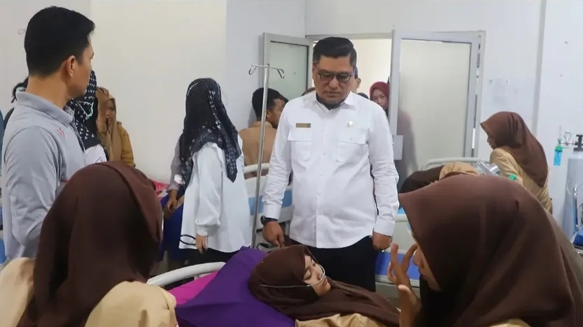 Puluhan Siswa SMKN 1 Tapung Hulu Diduga Keracunan Program Makan Bergizi Gratis, Dinkes Kampar Turun Tangan
